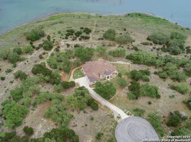 1148 Mission Way Property Photo 2