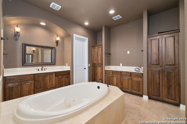 1148 Mission Way Property Photo 34