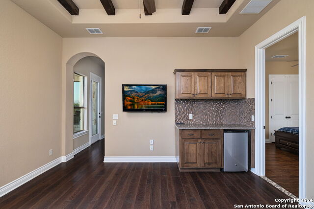 1148 Mission Way Property Photo 39