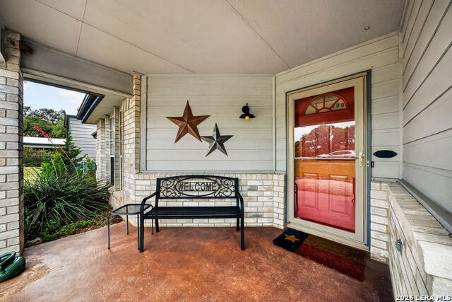 1032 Summit Rd Property Photo 5