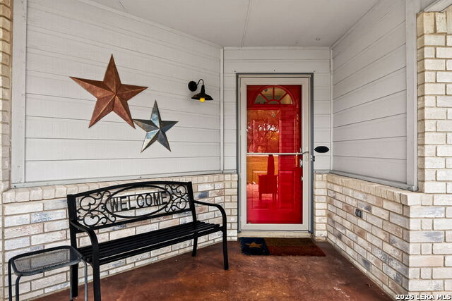 1032 Summit Rd Property Photo 6