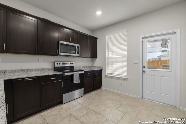 10510 Rayburn Lndg Property Photo 13