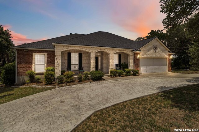 573 Mountain Oaks Dr Property Photo 9