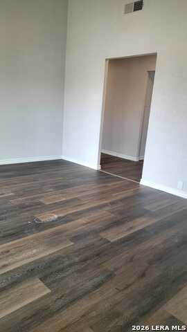 1402 Edris Dr Property Photo 7