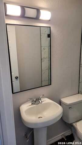 1402 Edris Dr Property Photo 13