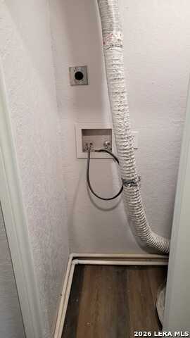 1402 Edris Dr Property Photo 17