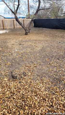 1402 Edris Dr Property Photo 18