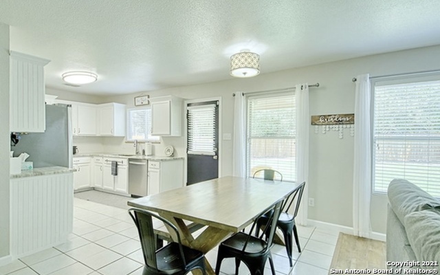 11038 Hillsdale Loop Property Photo 4