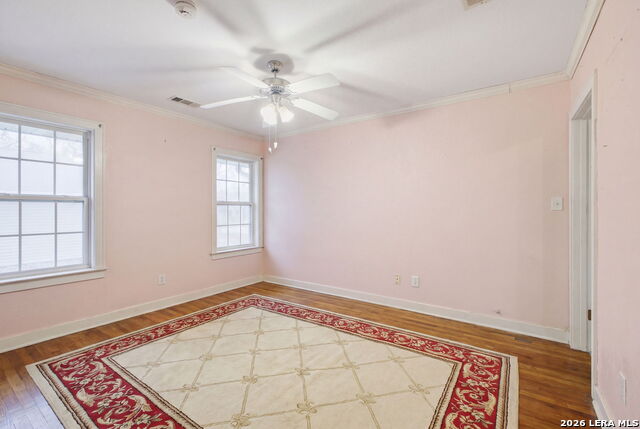 618 Frost St Property Photo 15