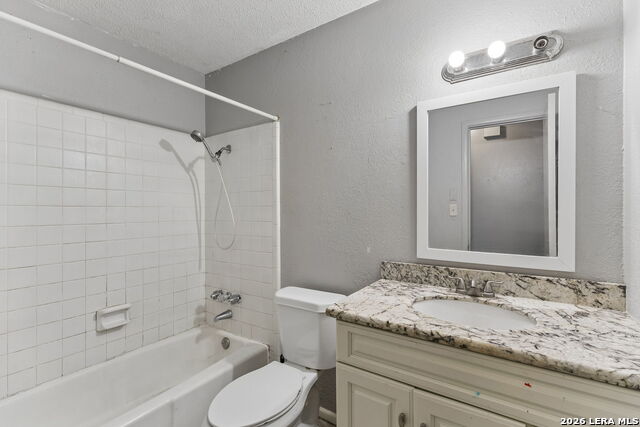 5026 Gene Cernan Dr Property Photo 12