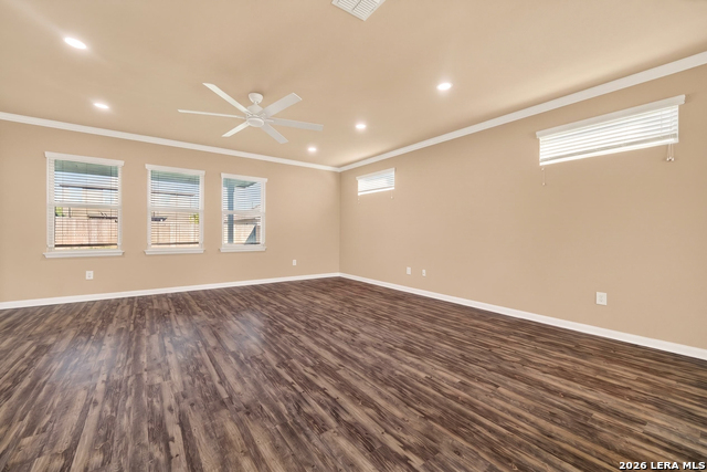 8447 Meadow Plains Property Photo 9
