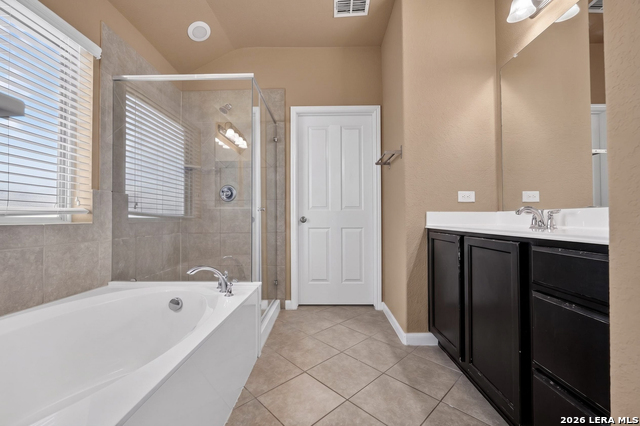 8447 Meadow Plains Property Photo 27