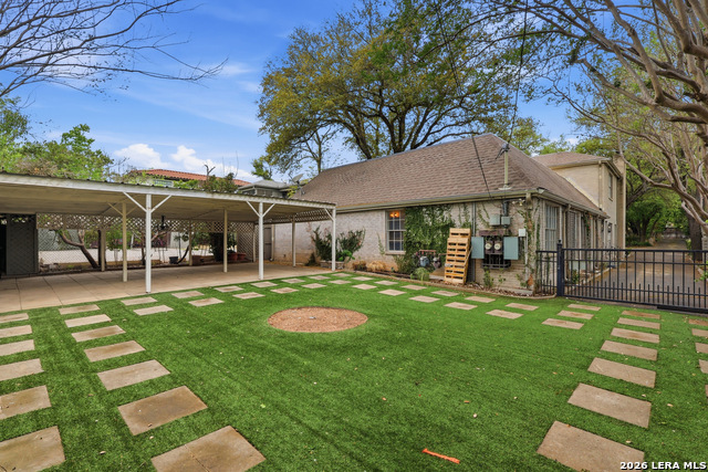 484 E Olmos Dr Property Photo 42