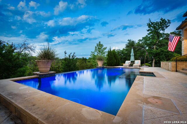 52 Landmark Rdg Property Photo 4