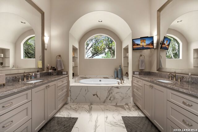 52 Landmark Rdg Property Photo 17