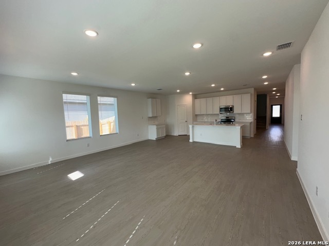 6719 Flores Rd Property Photo 3