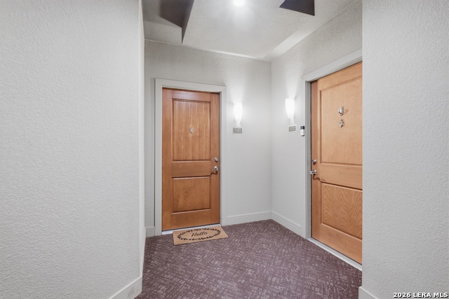 7342 Oak Manor Dr Property Photo 6