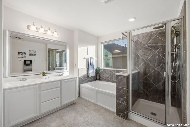 425 Landmark Fls Property Photo 17
