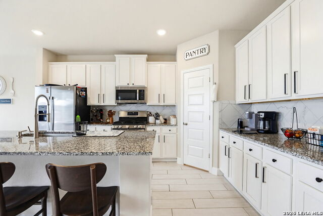 4174 Garden Path Property Photo 4