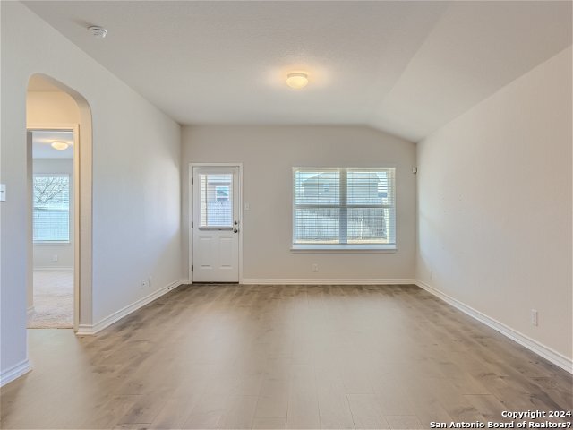 9811 Bratten Rise Property Photo 10