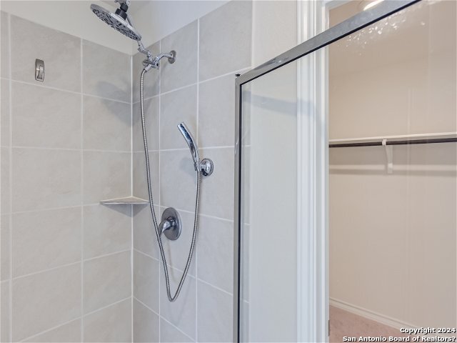 9811 Bratten Rise Property Photo 18