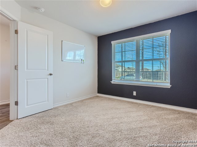 9811 Bratten Rise Property Photo 20