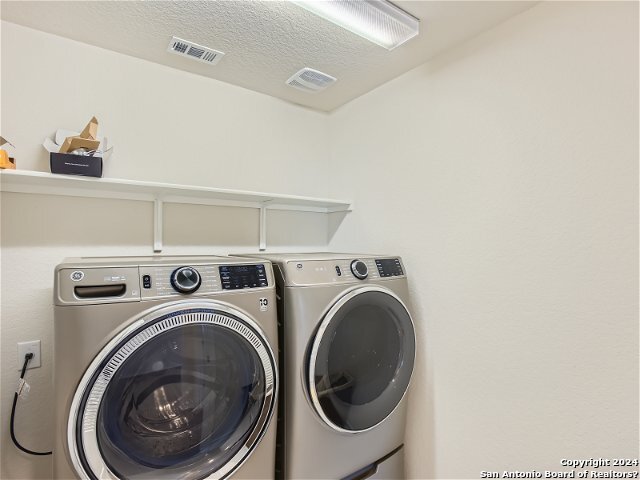 9811 Bratten Rise Property Photo 26
