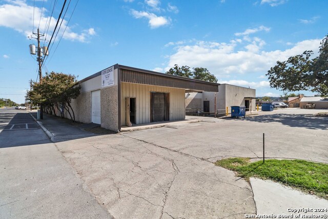 429 Jefferson St Property Photo 6