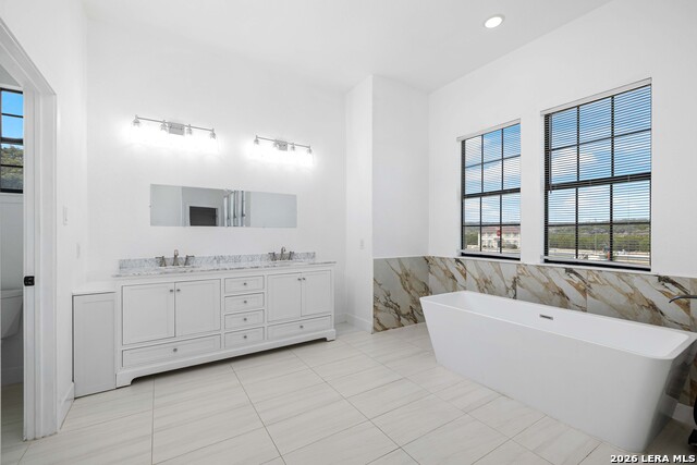 1104 Santa Rosa Ct Property Photo 17