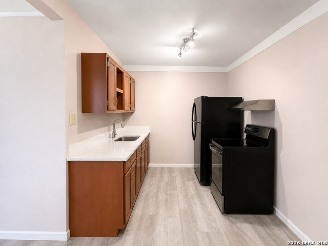 118 N Stonegate Property Photo 3