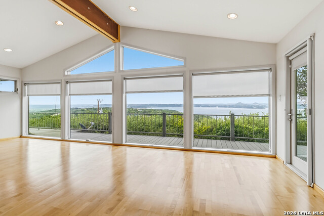 329 Vip Dr Property Photo 6