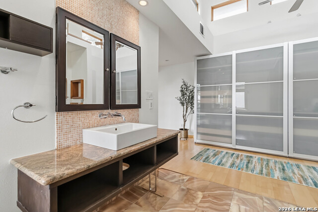 329 Vip Dr Property Photo 28