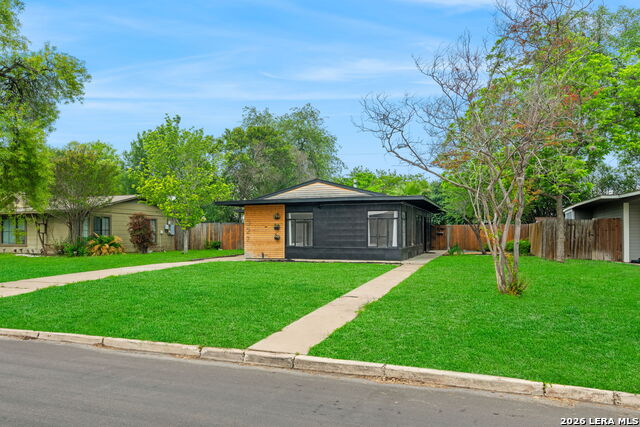 327 Bryn Mawr Dr Property Photo 24