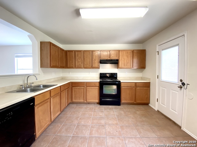 16511 Caballo Valley Property Photo 6