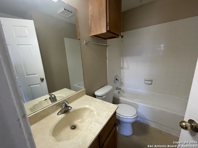 11610 Vance Jackson Property Photo 10