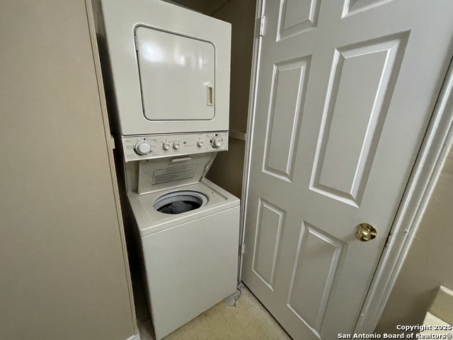 11610 Vance Jackson Property Photo 11