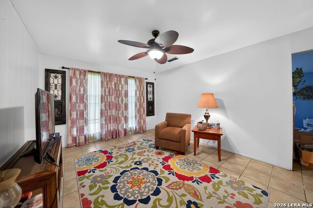 7623 Glen Mont Property Photo 5