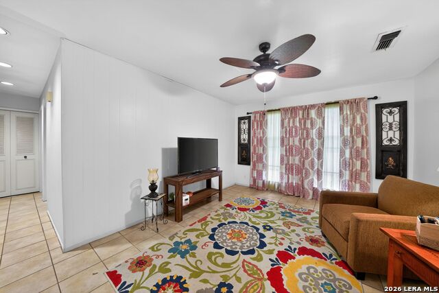 7623 Glen Mont Property Photo 6