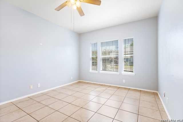 2735 Crown Holw Property Photo 10