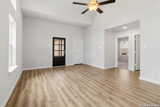 11307 Hollinger Circle Property Photo 5