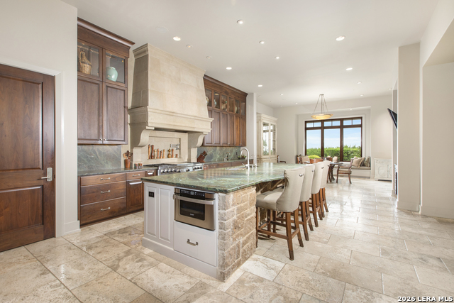 2428 Clubs Property Photo 18