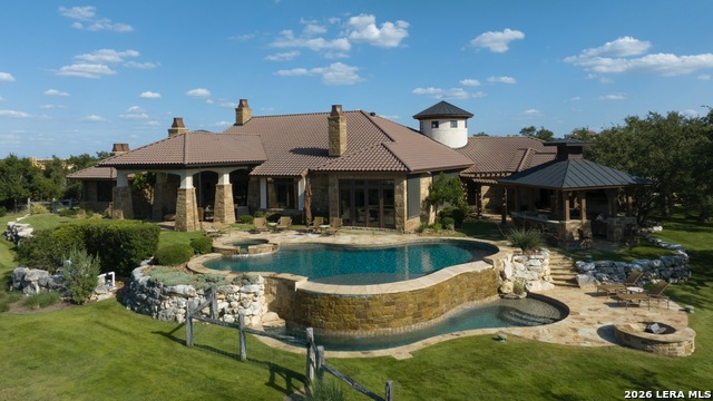 2428 Clubs Property Photo 45