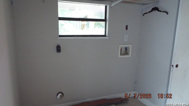 7329 Leading Oaks Property Photo 9