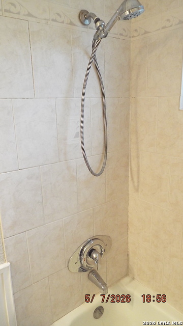 7329 Leading Oaks Property Photo 17