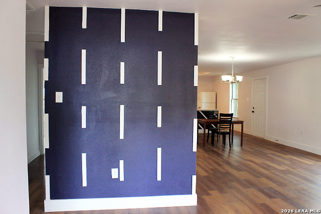 1006 Division Ave Property Photo 2