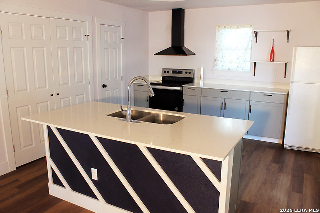 1006 Division Ave Property Photo 5