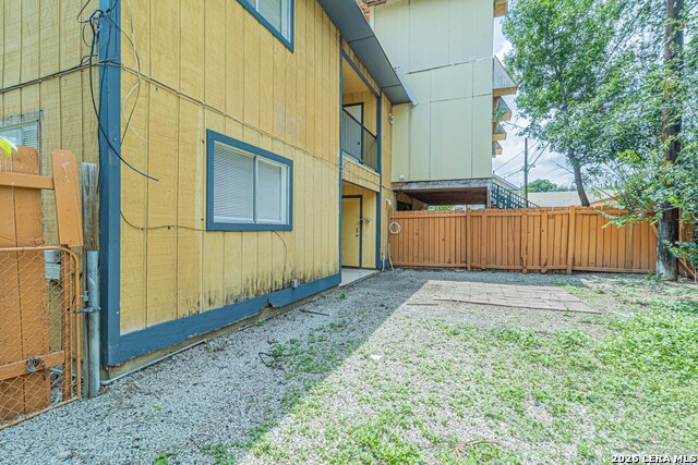 221 E Craig Pl Property Photo 24