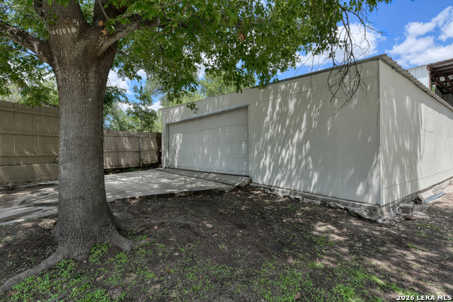 110 Sunrise Dr. Property Photo 33