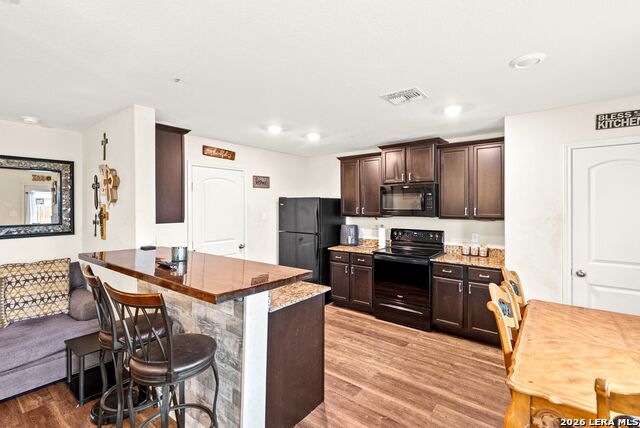 15244 Sleepy River Way Property Photo 10