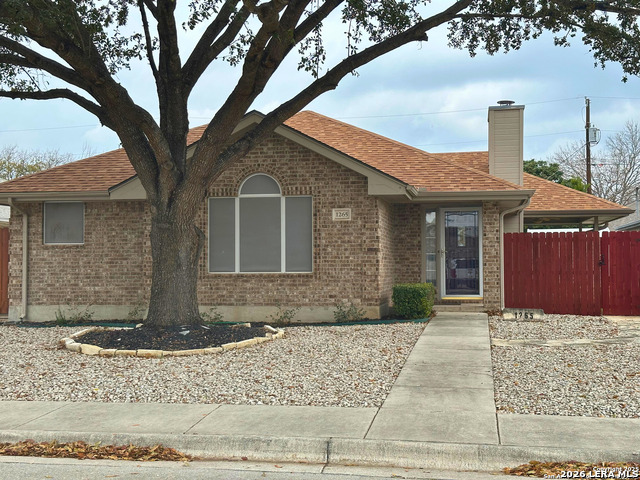 1265 Buttercup Property Photo 2